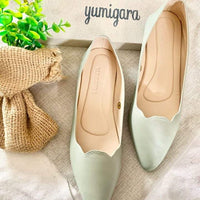 Cirila Scalloped Pointed Flats