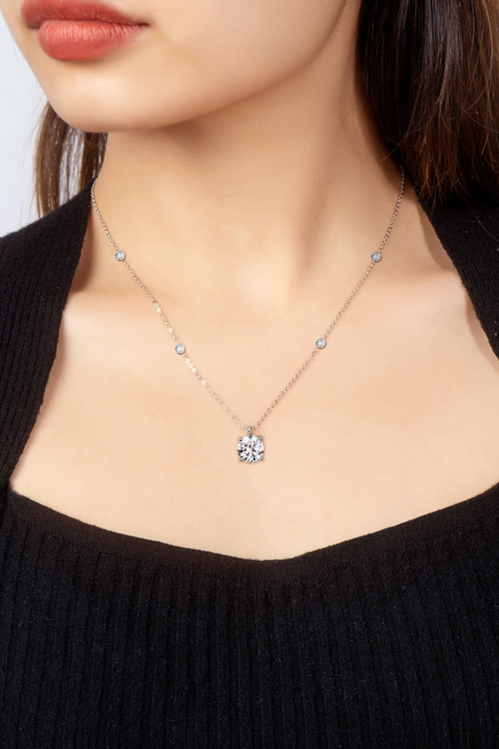 Minnie 2 Carat Moissanite 4-Prong 925 Sterling Silver Necklace