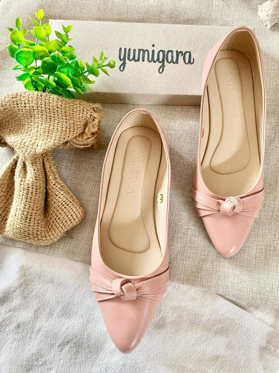 Kiara Knot Accent Pointed Doll Shoes