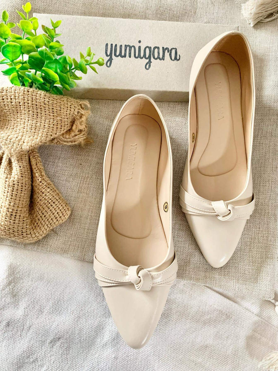 Kiara Knot Accent Pointed Doll Shoes